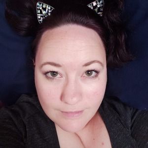 Meet your Posher, Phoenix